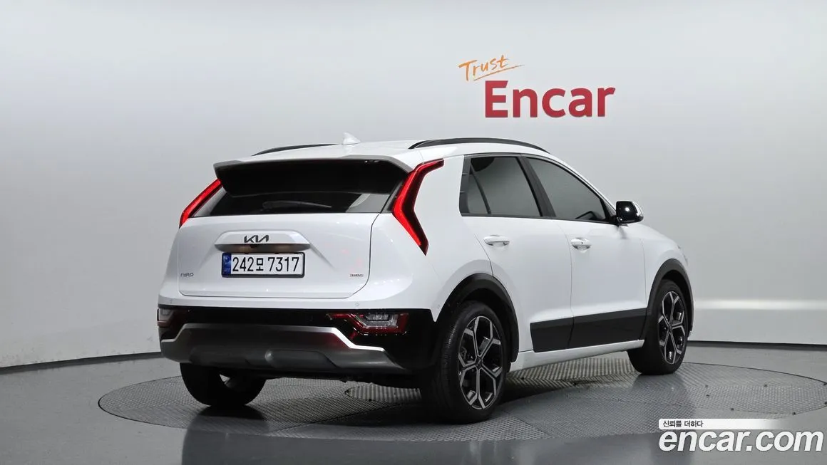 Kia Niro 2024 из KR, фото 2