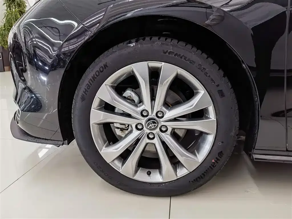 Toyota Sienna 2024 из CN, фото 7