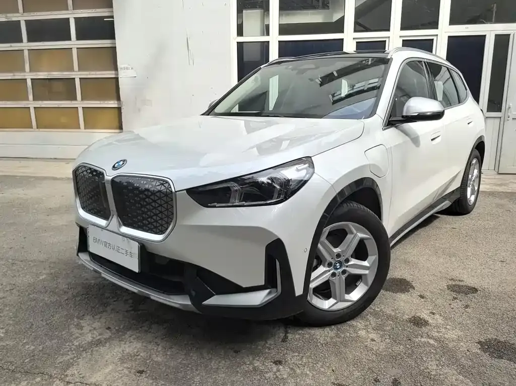 BMW iX1 2024 из CN, фото 1