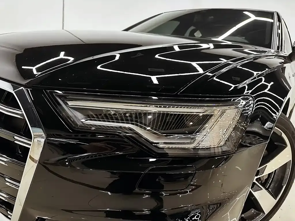 Audi A6L 2023 из CN, фото 2