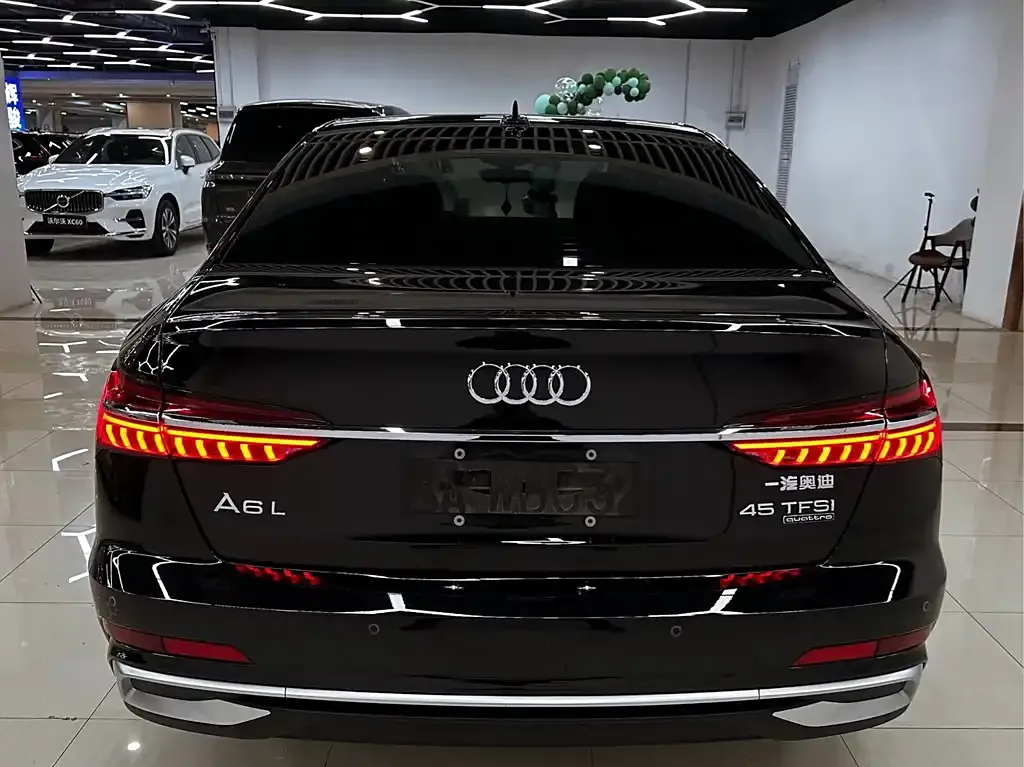 Audi A6L 2023 из CN, фото 9
