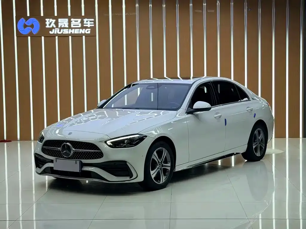 Mercedes-Benz C-Class — фото 1