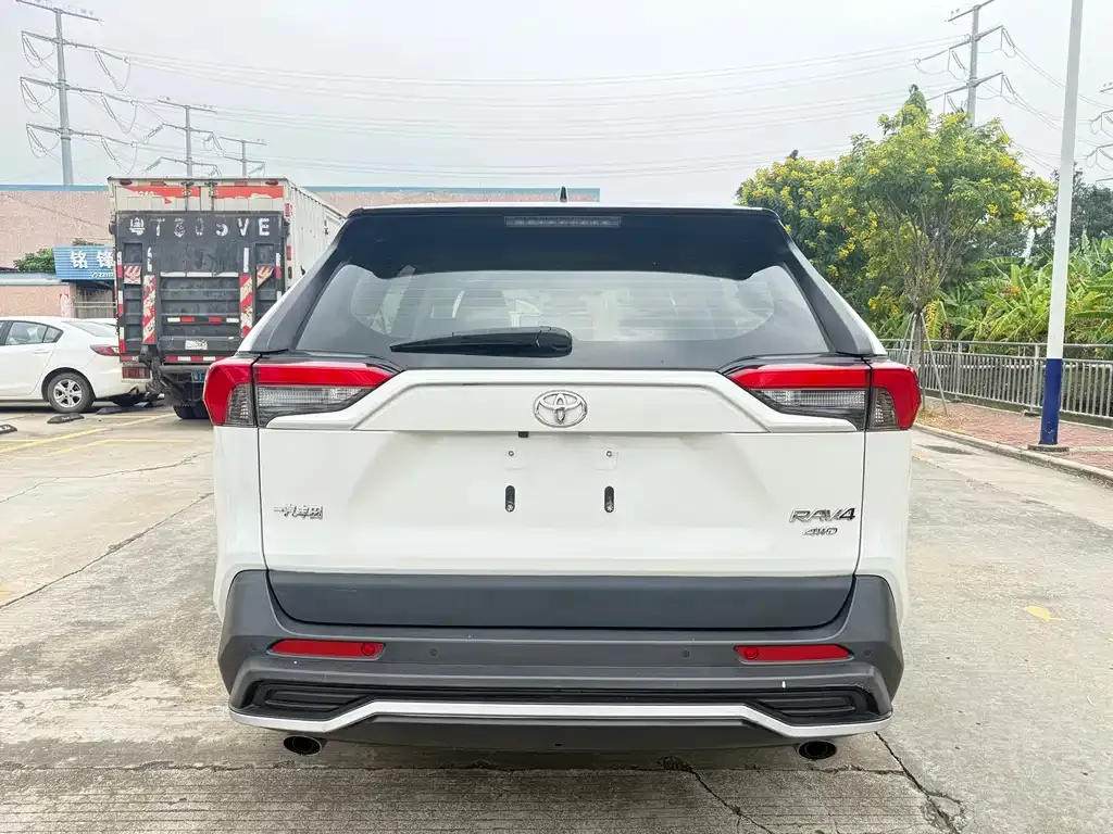 Toyota RAV4 2021 из CN, фото 6