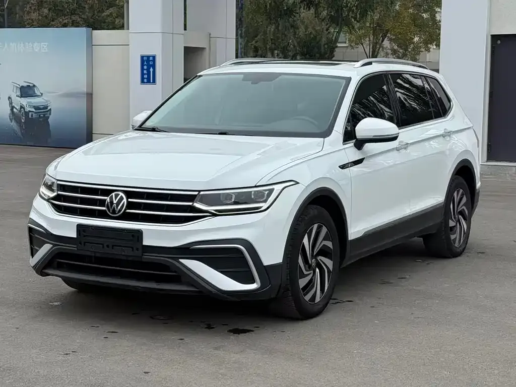 Volkswagen Tiguan L 2023 из CN, фото 1