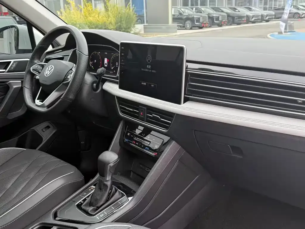 Volkswagen Tiguan L 2023 из CN, фото 6