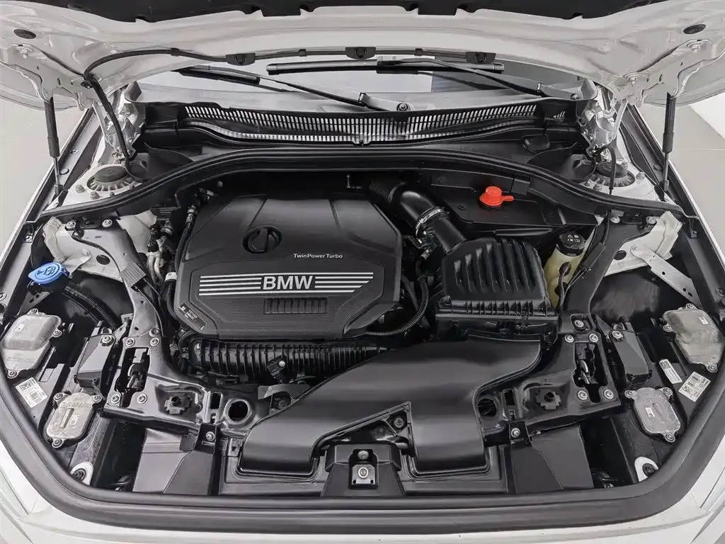 BMW 1 Series 2023 из CN, фото 6