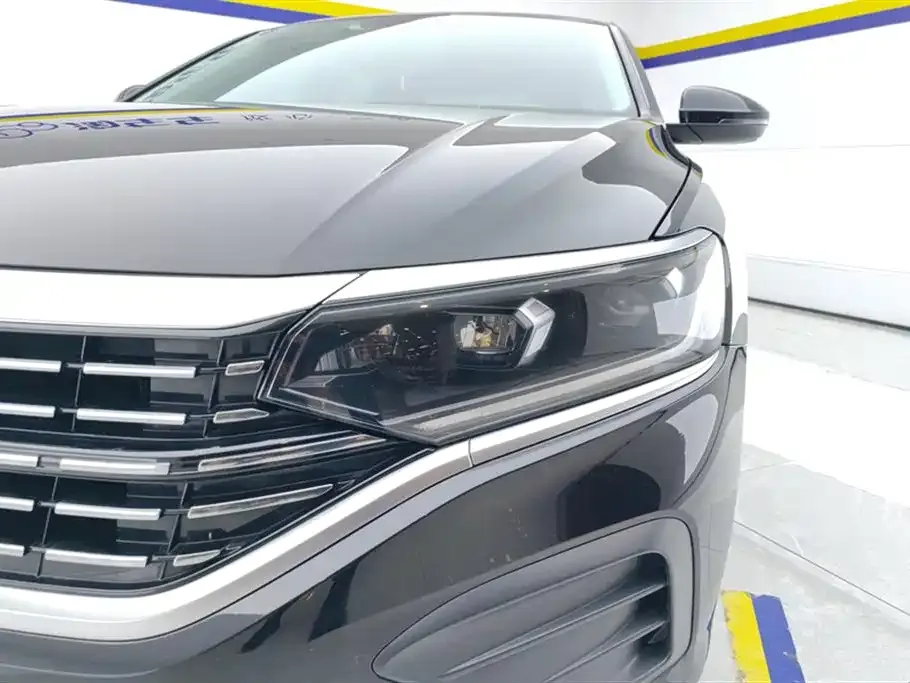 Volkswagen Passat 2023 из CN, фото 5