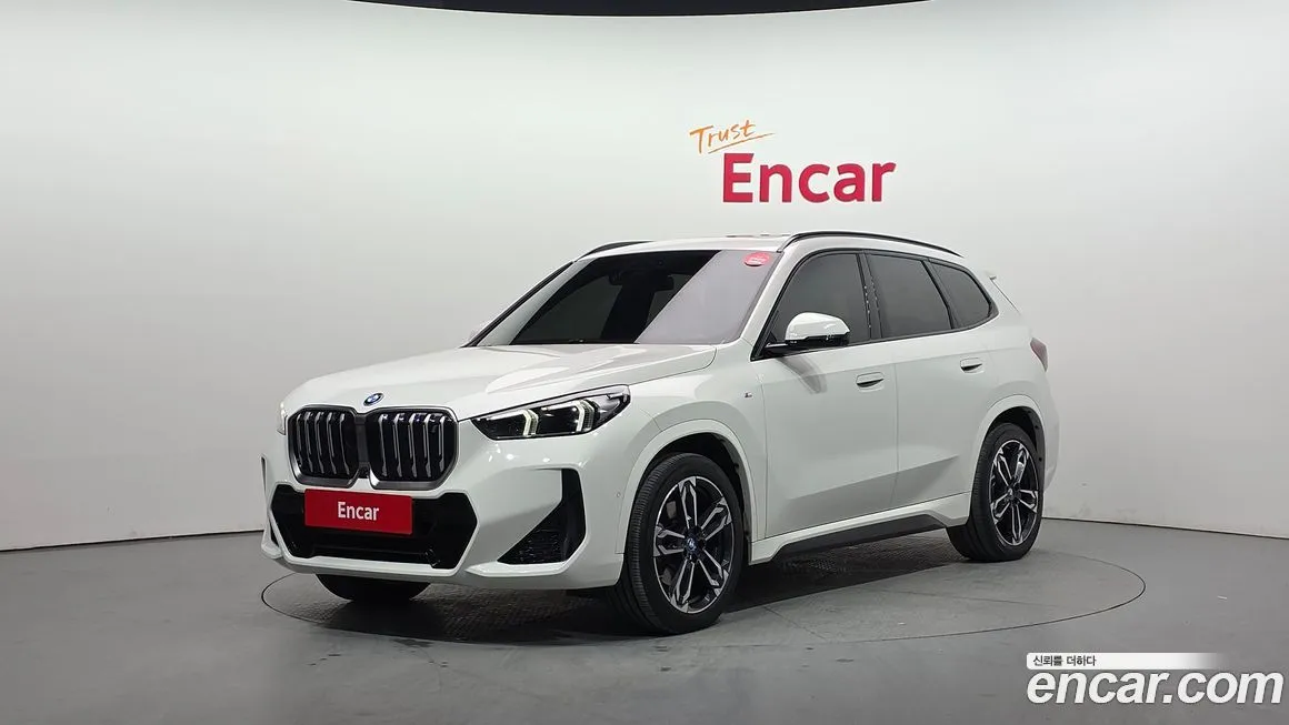 BMW iX1 2024 из KR, фото 1