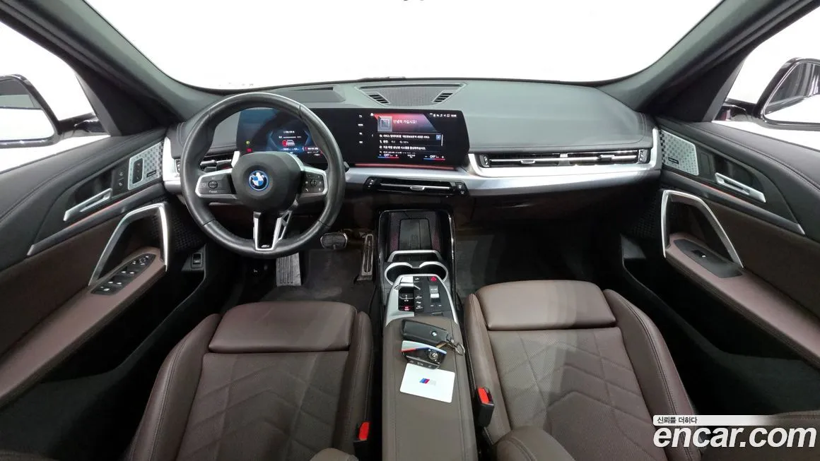 BMW iX1 2024 из KR, фото 7
