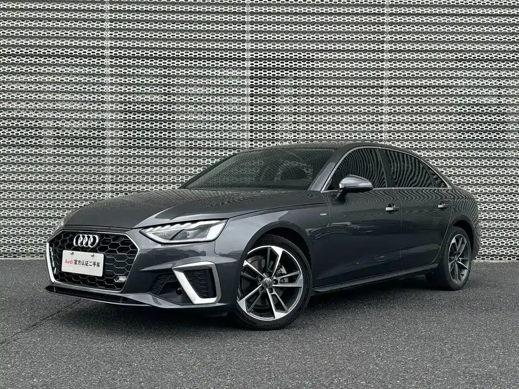 Audi A4L — фото 1