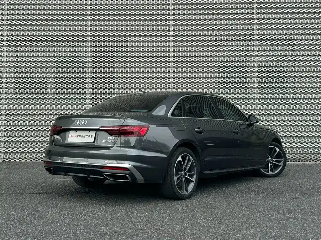 Audi A4L — фото 7