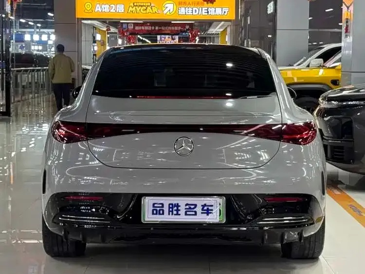 Mercedes-Benz EQE 2023 из CN, фото 4