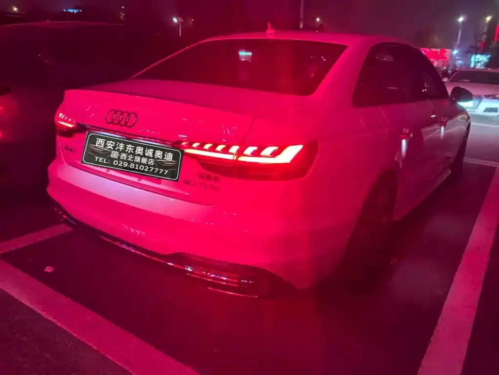Audi A4L 2022 из CN, фото 3