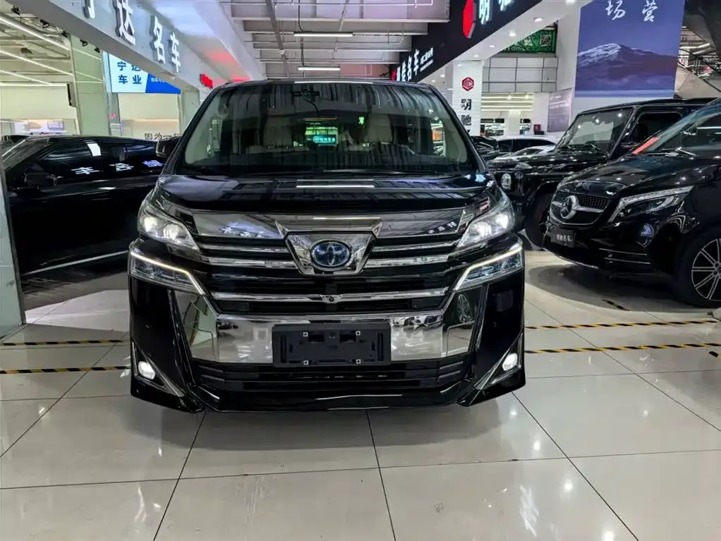 Toyota Vellfire 2021 из CN, фото 2