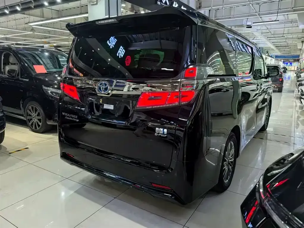 Toyota Vellfire 2021 из CN, фото 4