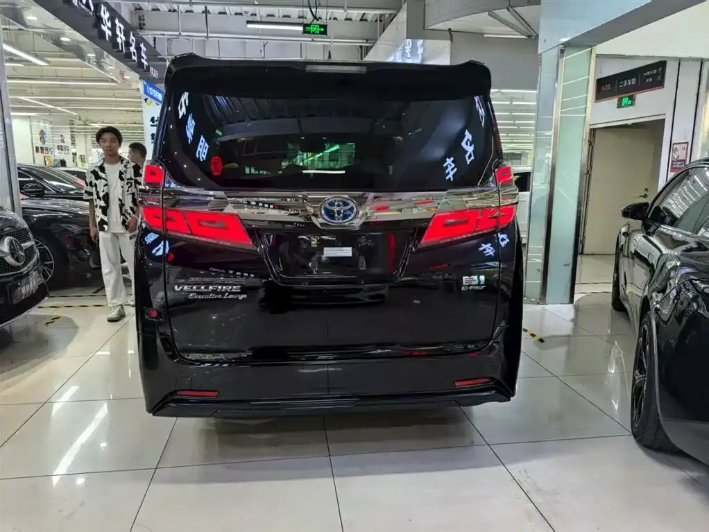 Toyota Vellfire 2021 из CN, фото 5