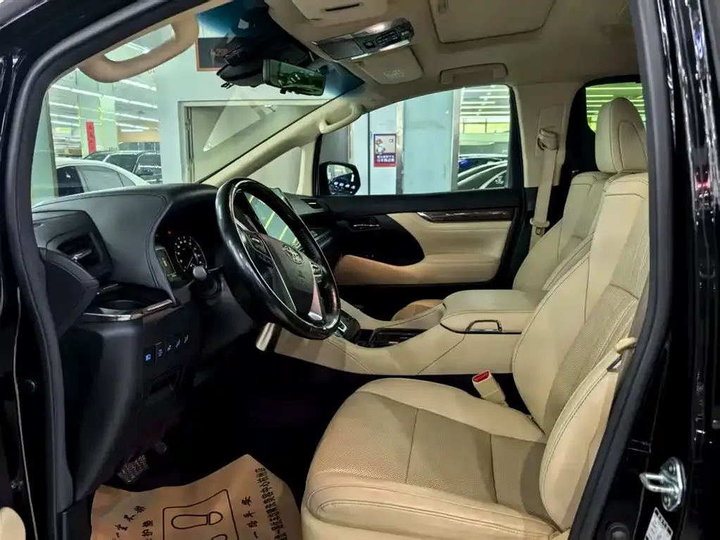 Toyota Vellfire 2021 из CN, фото 7