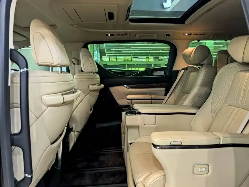Toyota Vellfire 2021 из CN, фото 8
