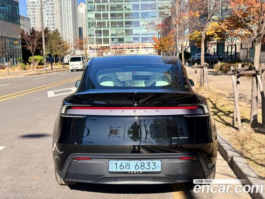 Tesla Model Y 2025 из KR, фото 3