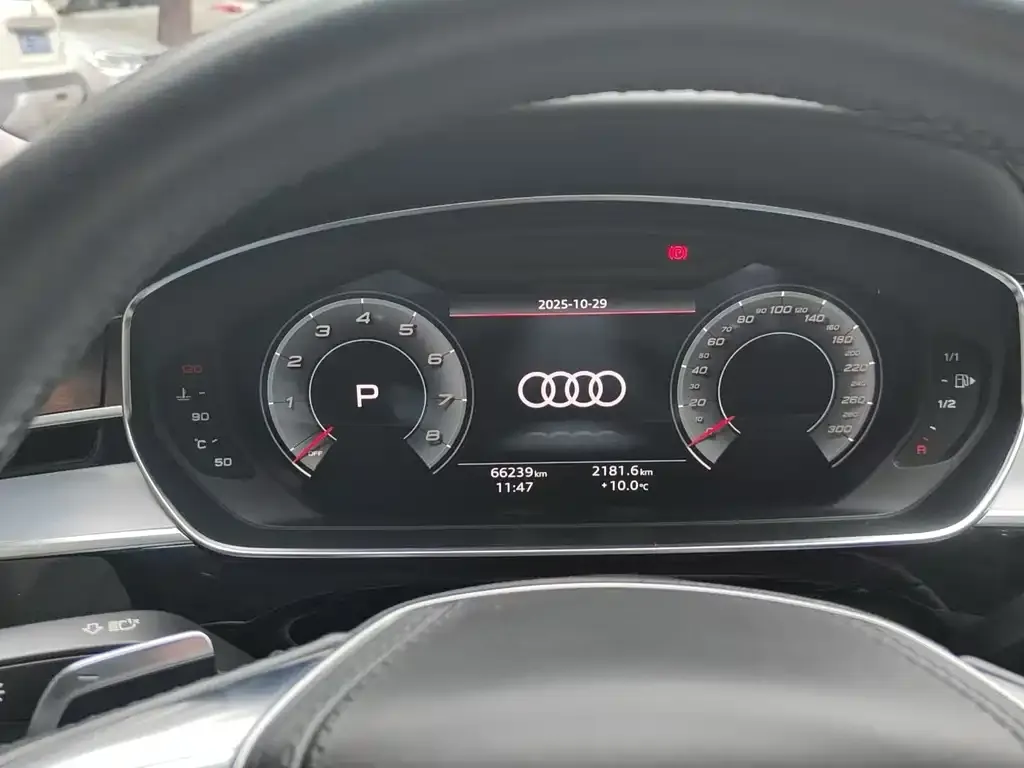 Audi A8 — фото 3