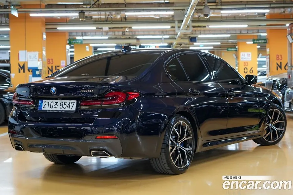 BMW 5-Series 2023 из KR, фото 2