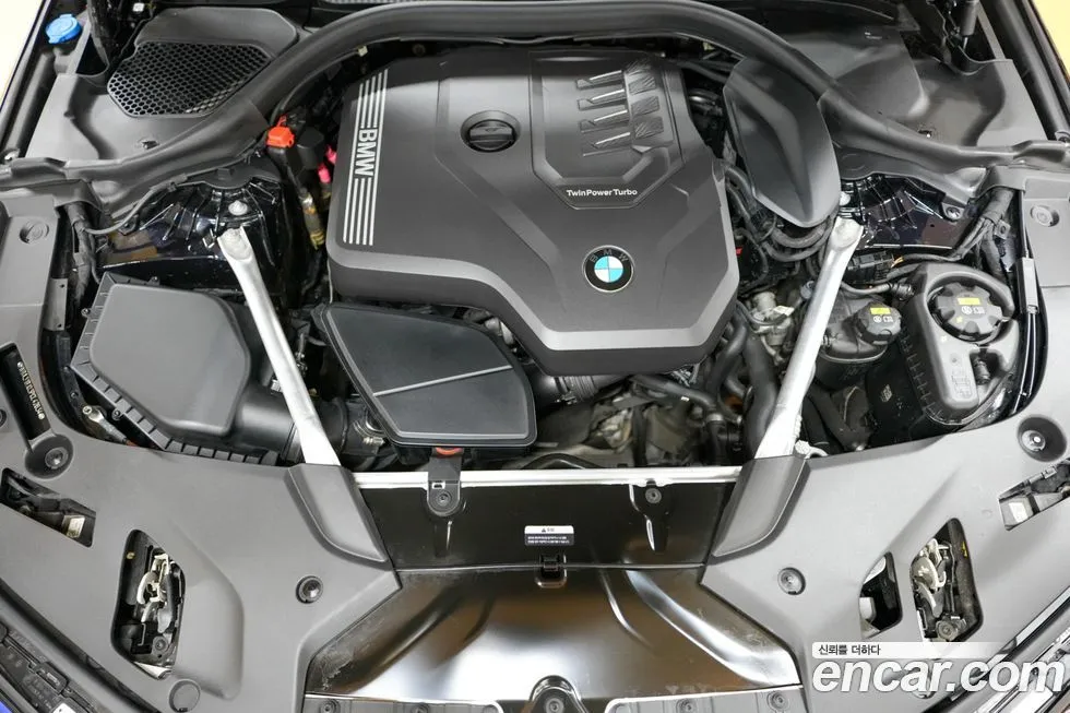 BMW 5-Series 2023 из KR, фото 6