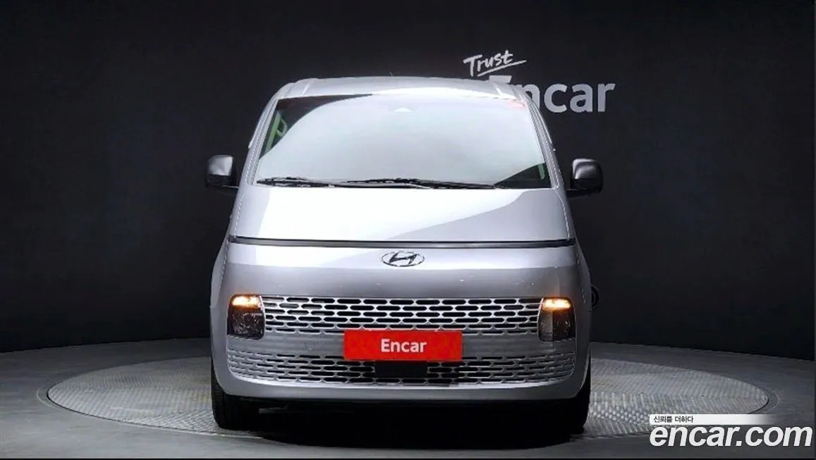 Hyundai Staria — фото 3