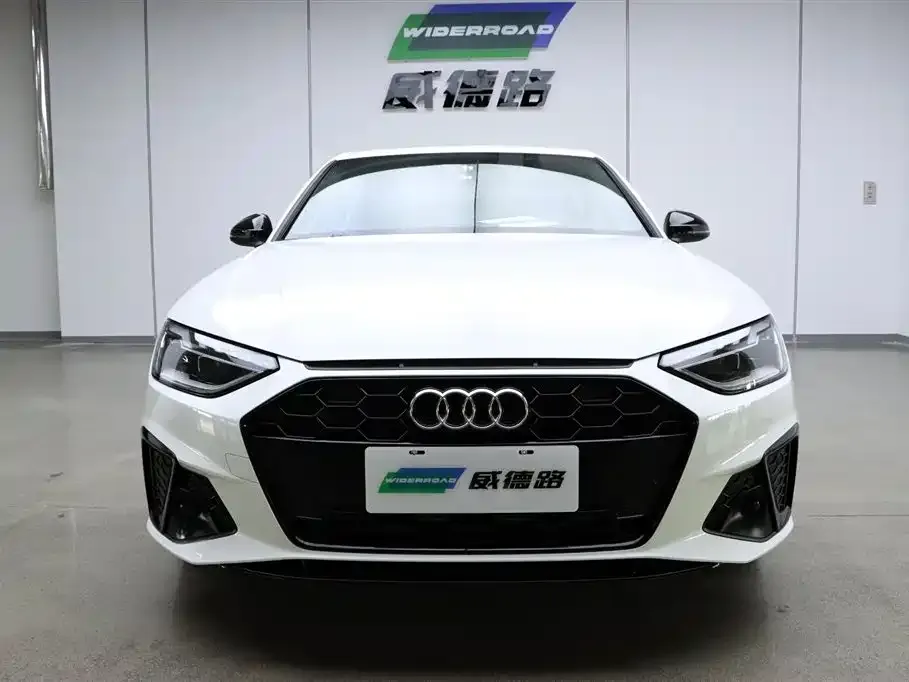 Audi A4L 2024 из CN, фото 2