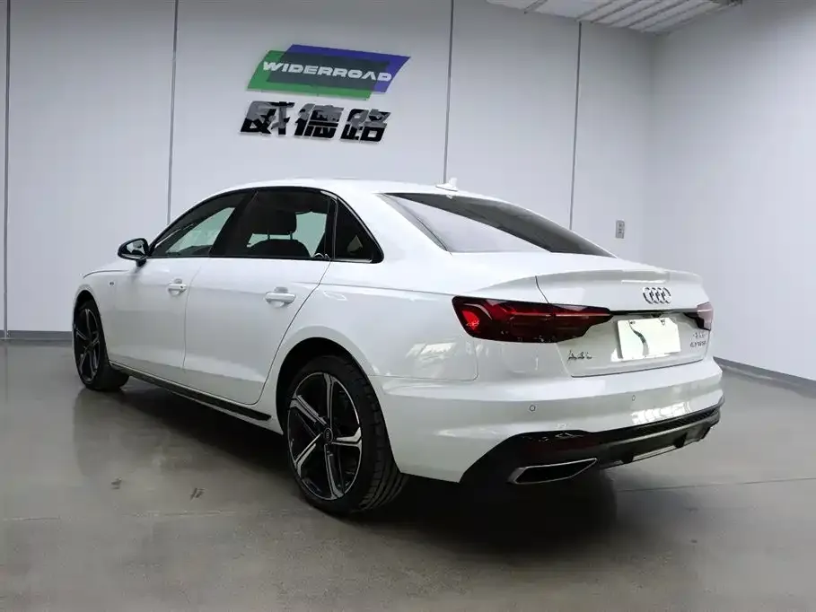 Audi A4L 2024 из CN, фото 6