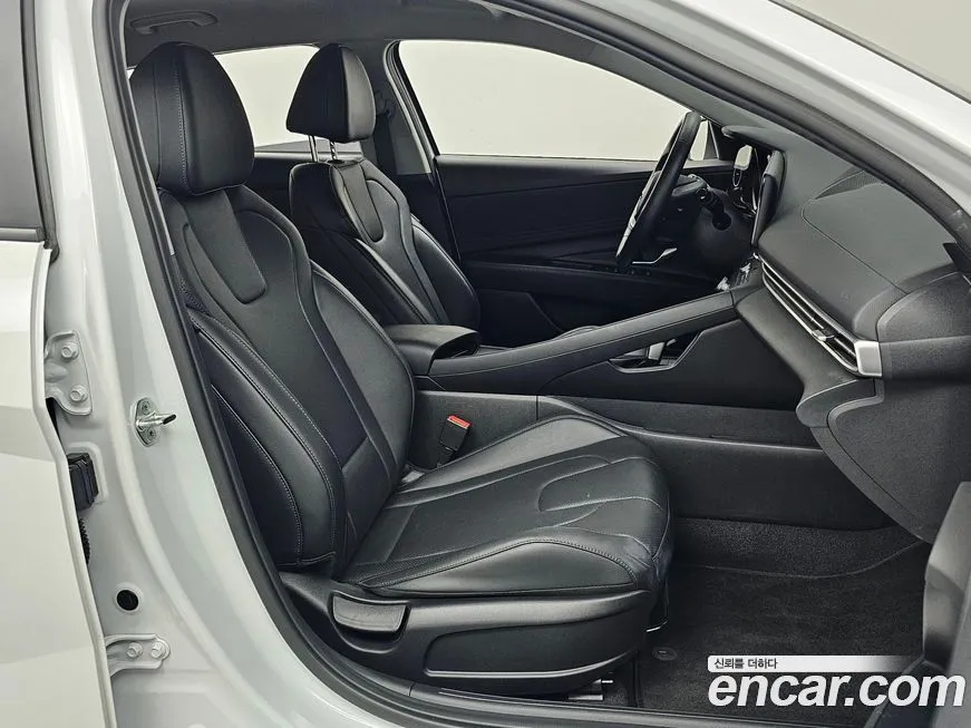 Hyundai AVANTE — фото 10