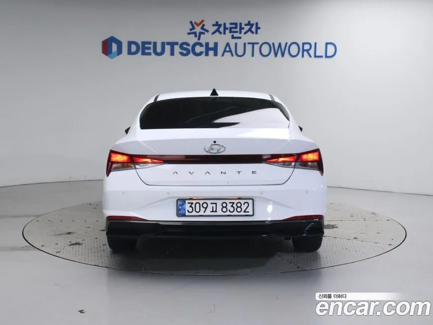 Hyundai AVANTE — фото 4