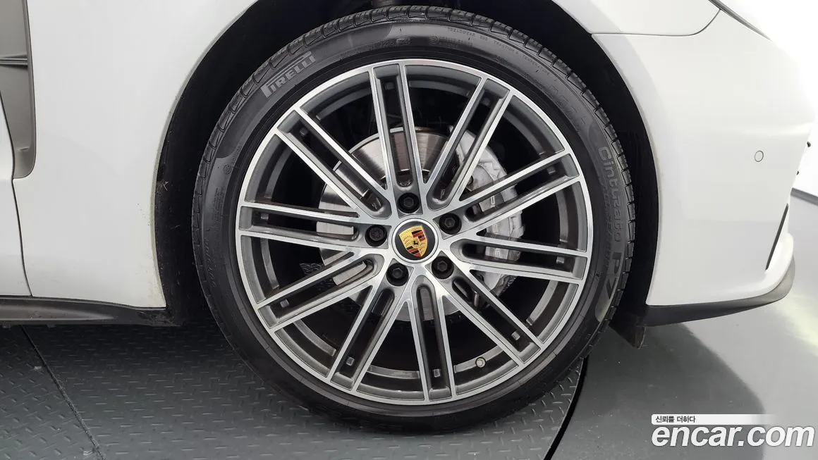 Porsche Panamera 2023 из KR, фото 5