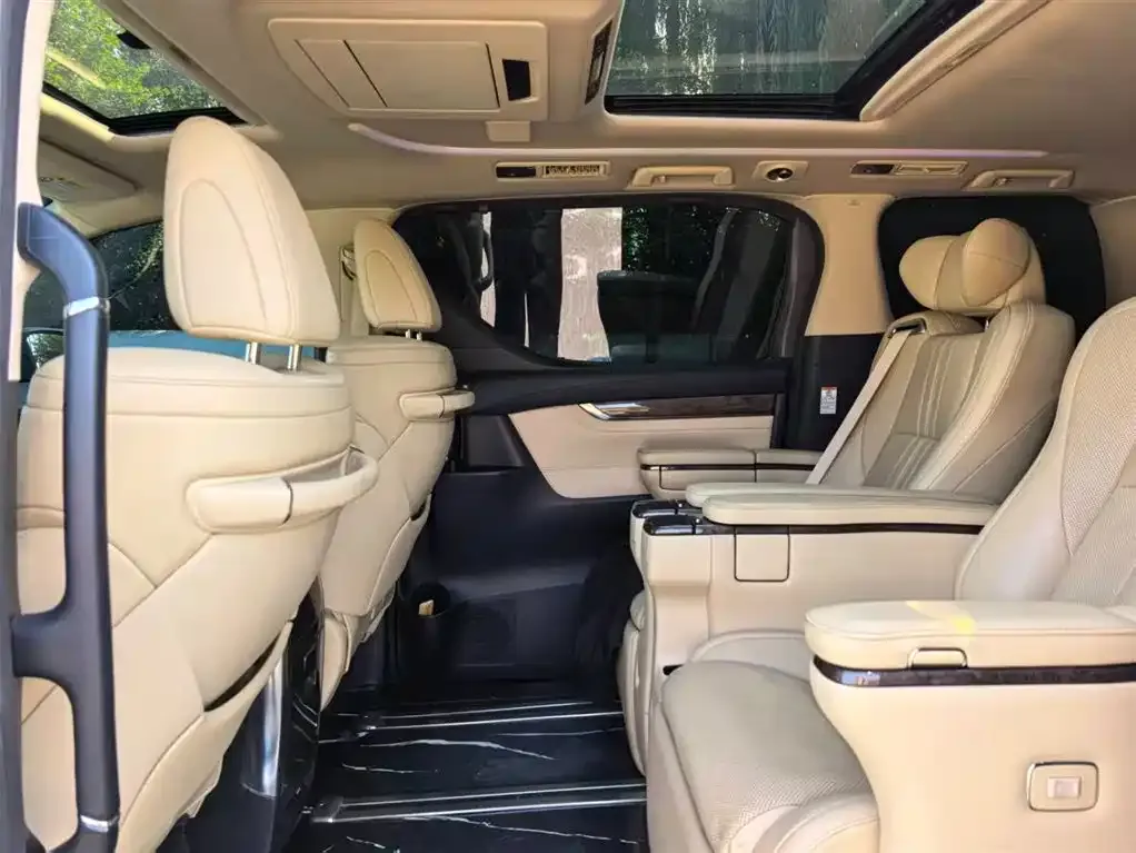 Toyota Alphard 2022 из CN, фото 8