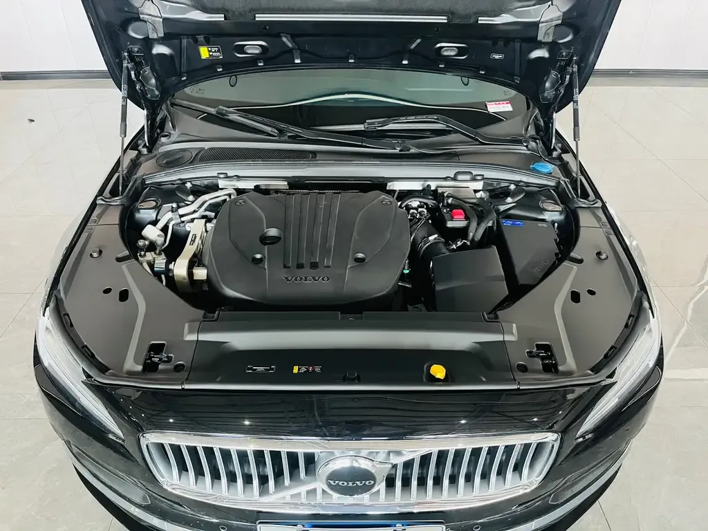 Volvo S90 — фото 6