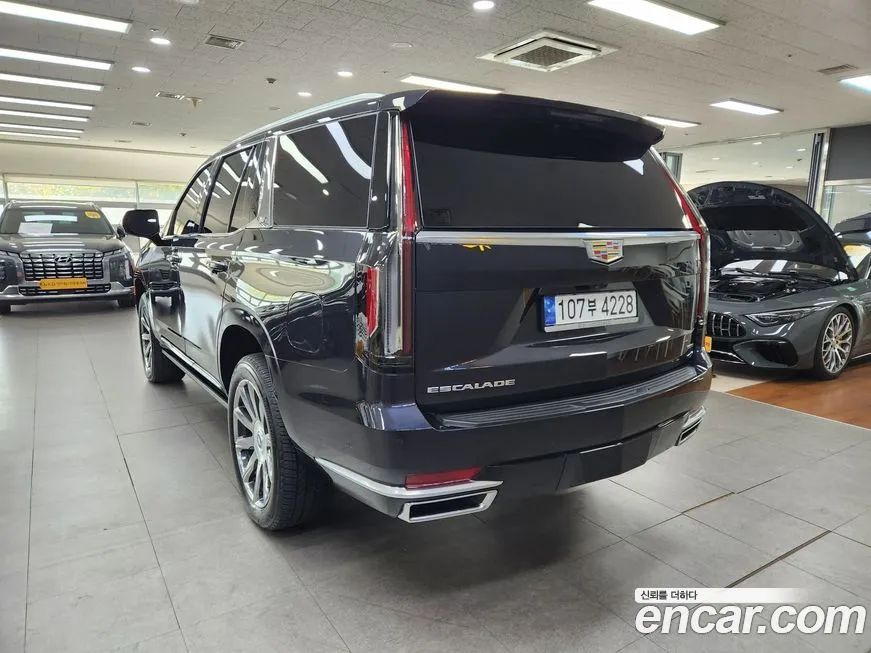 Cadillac Escalade 2023 из KR, фото 2