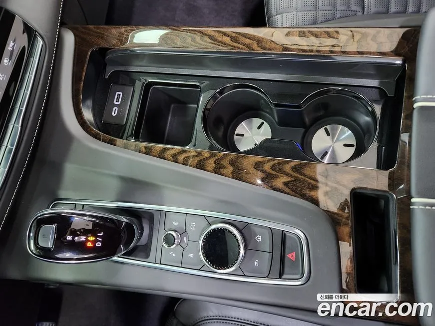 Cadillac Escalade 2023 из KR, фото 9