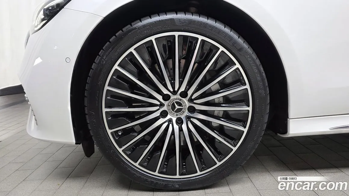 Mercedes-Benz E-Class 2024 из KR, фото 5