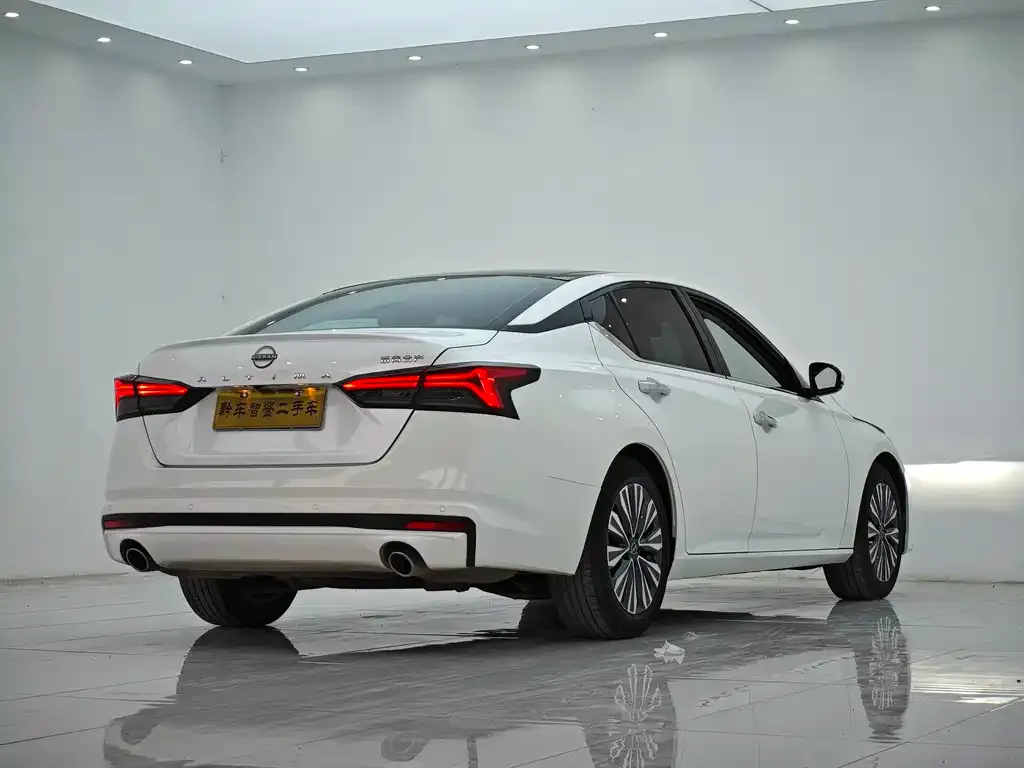 Nissan Teana 2023 из CN, фото 4