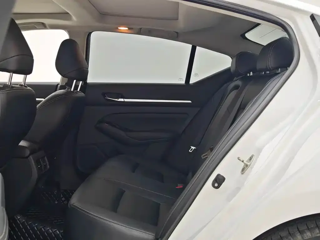 Nissan Teana 2023 из CN, фото 8