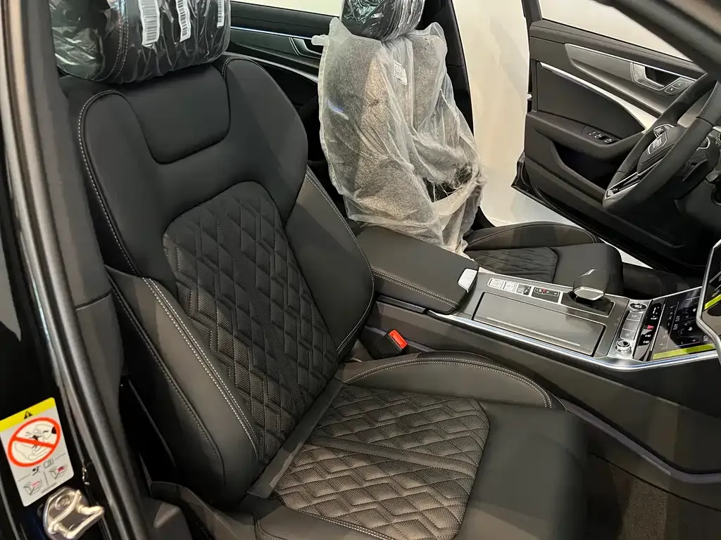 Audi A6L 2025 из CN, фото 9