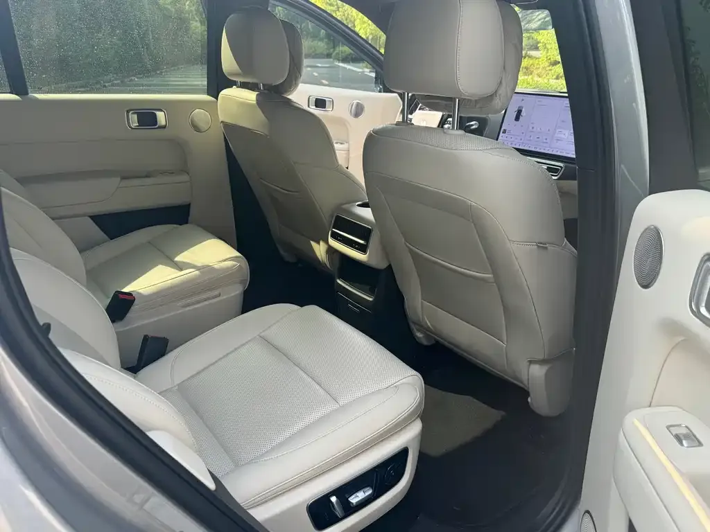 Li Auto L8 2023 из CN, фото 10