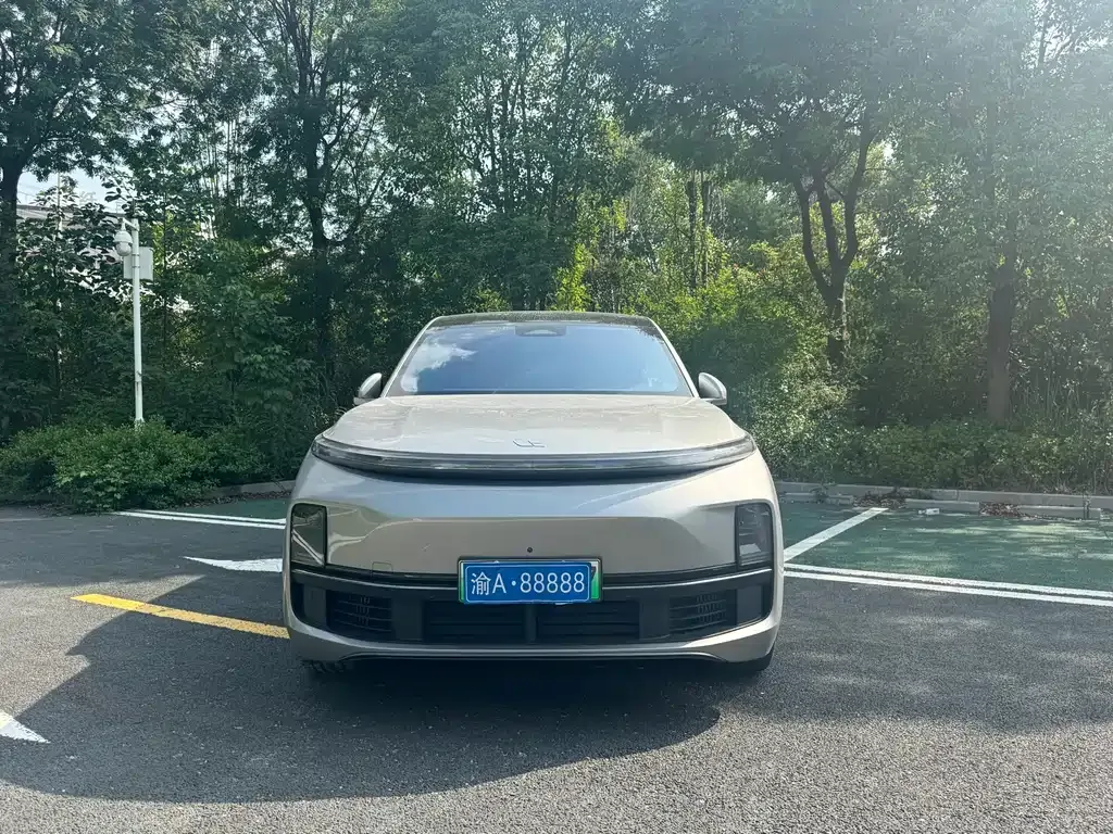 Li Auto L8 2023 из CN, фото 2