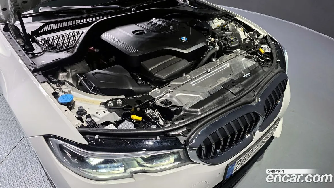 BMW 3-Series 2022 из KR, фото 6