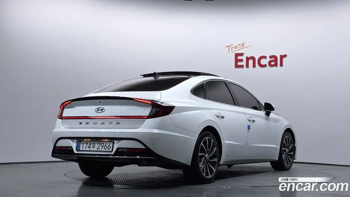 Hyundai Sonata 2022 из KR, фото 2