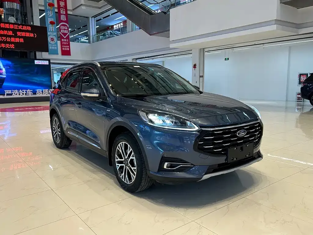 Ford Escape 2022 из CN, фото 3