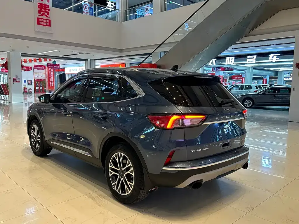 Ford Escape 2022 из CN, фото 4