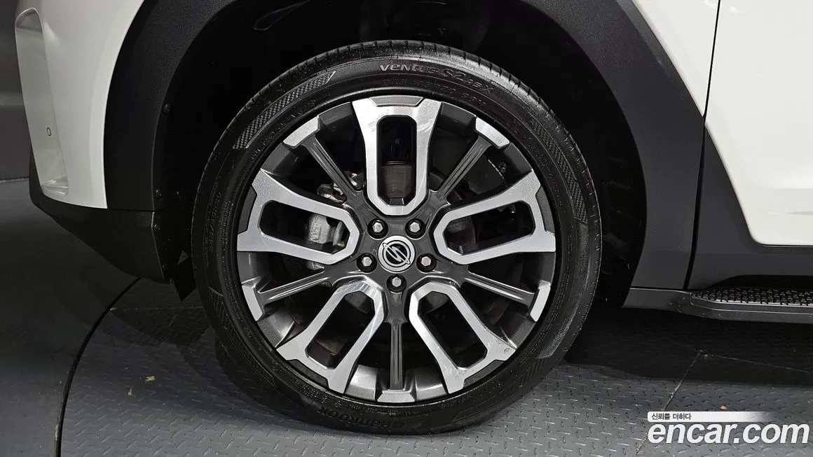 KG Mobility (Ssangyong) Torres 2023 из KR, фото 5