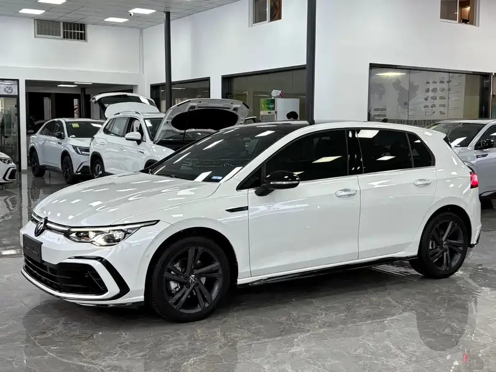 Volkswagen Golf 2021 из CN, фото 1