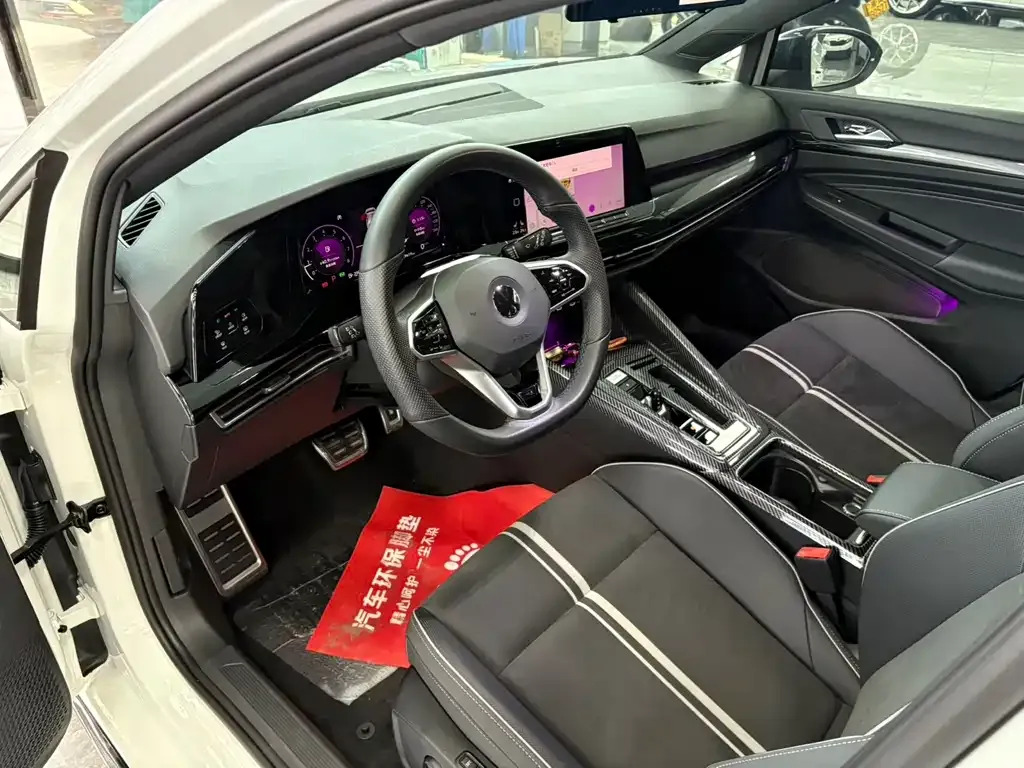 Volkswagen Golf 2021 из CN, фото 6