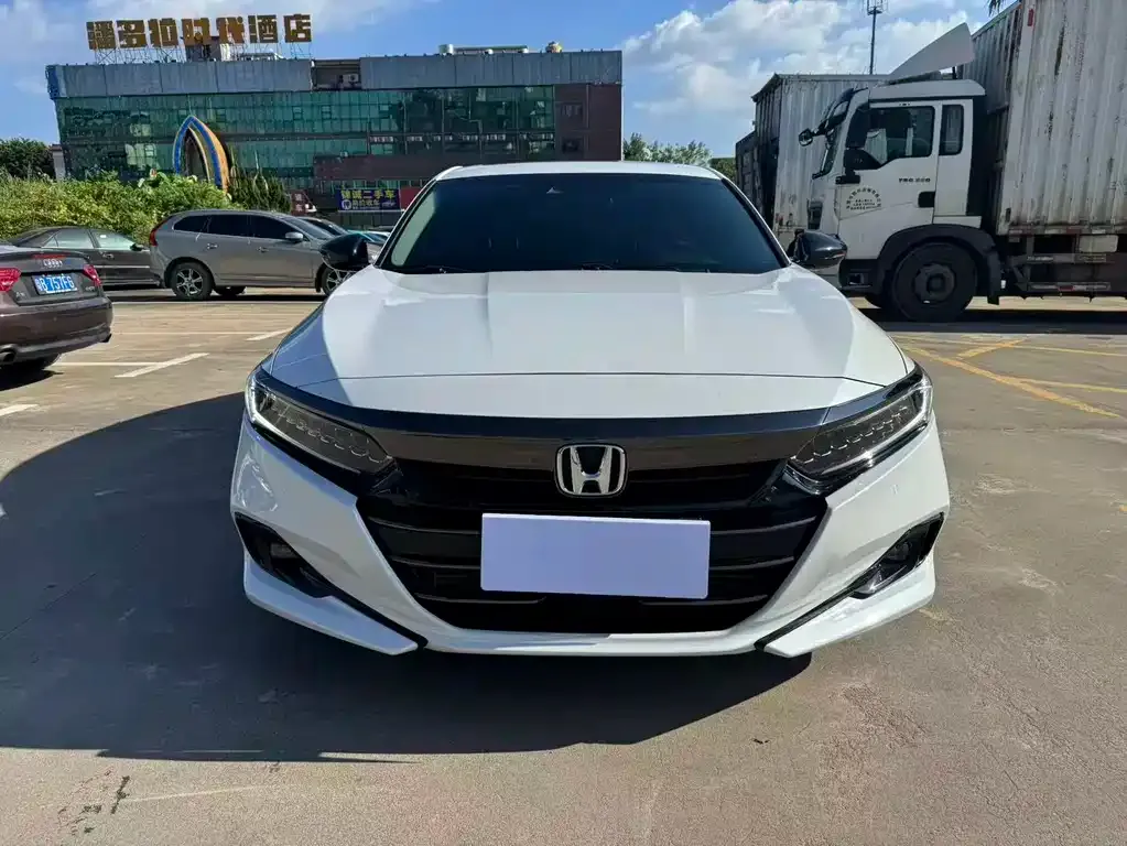 Honda Accord 2022 из CN, фото 2